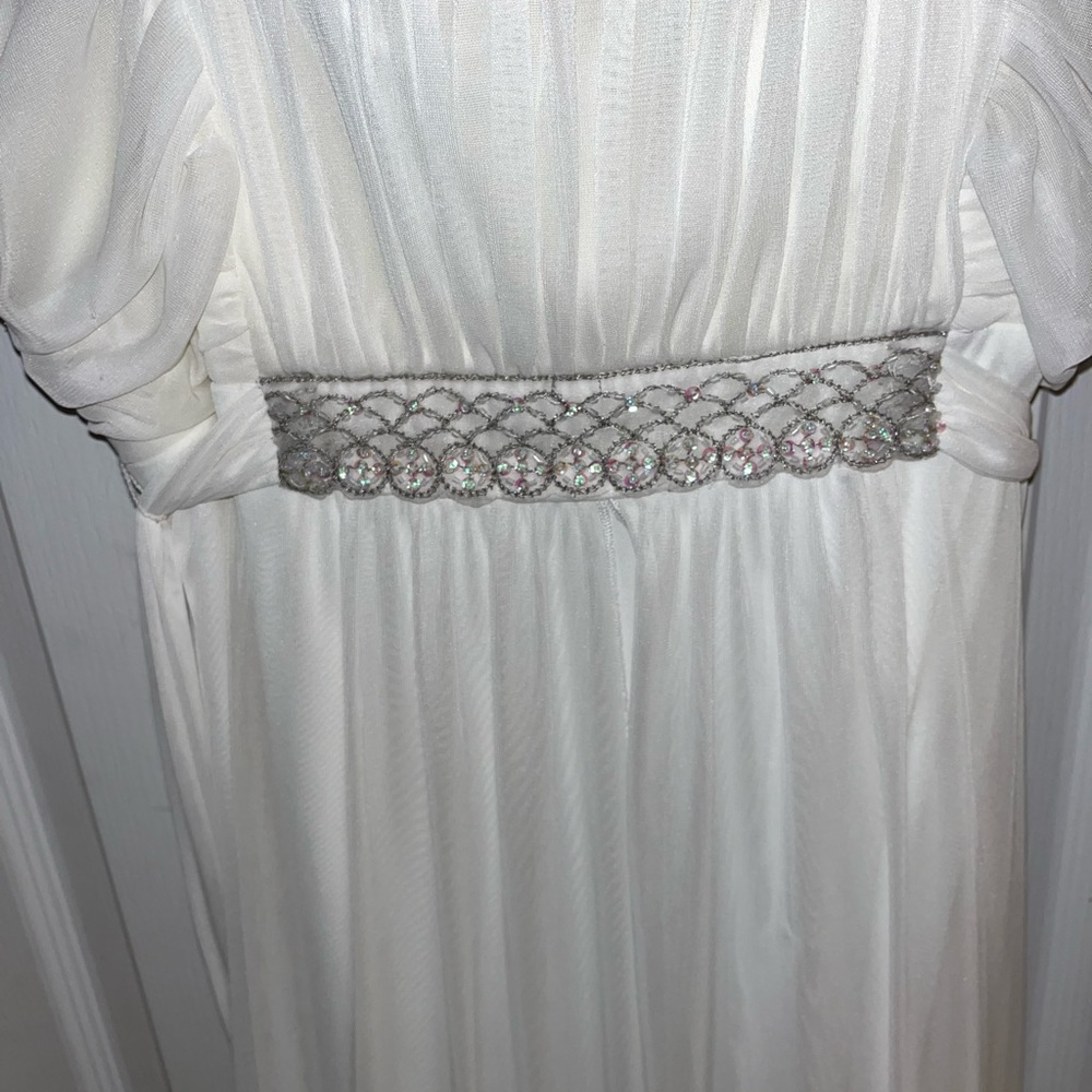Wedding/ Prom Dress - Picture 3 of 7